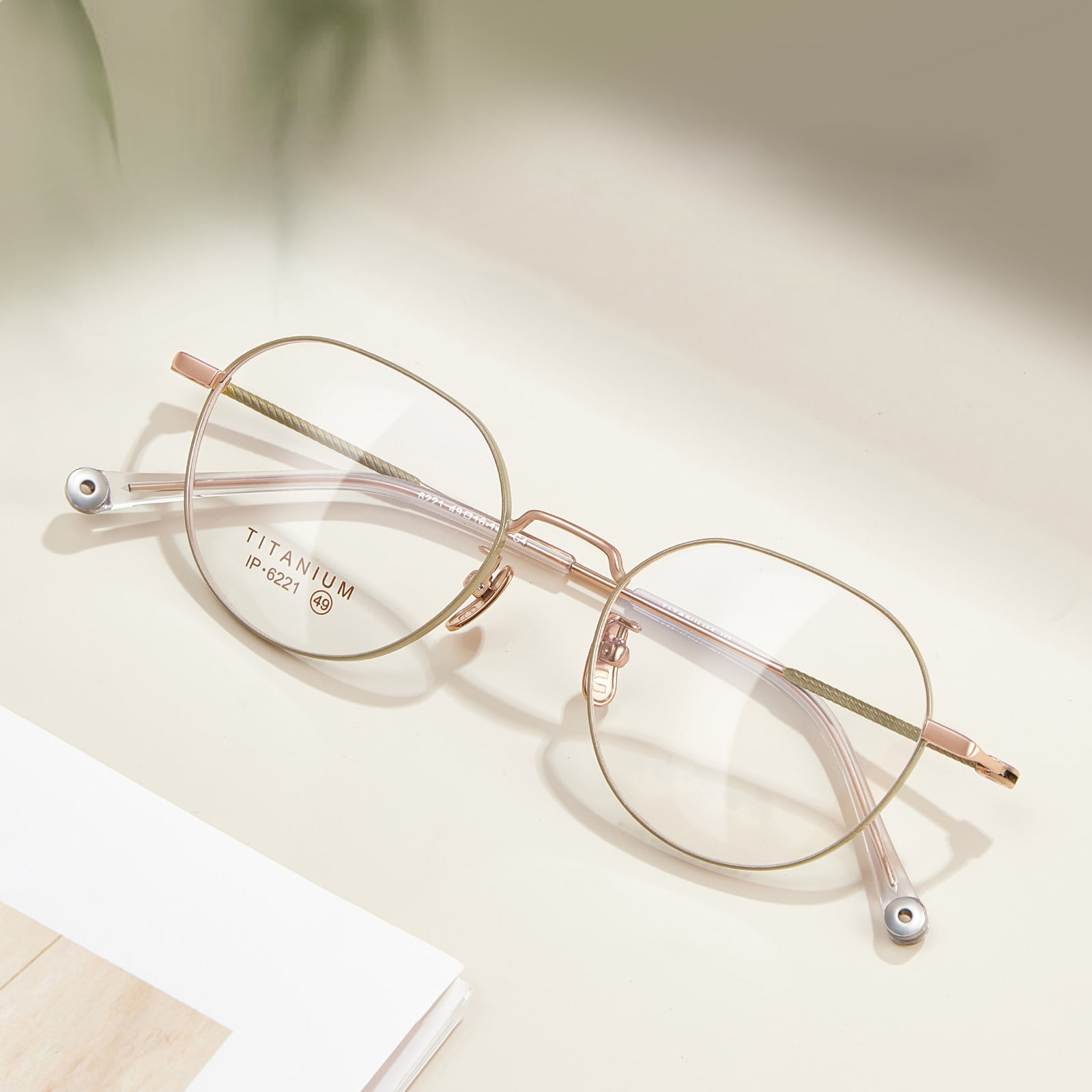 6221 Ochelari blanzi si compacti din titan pur neoxidat