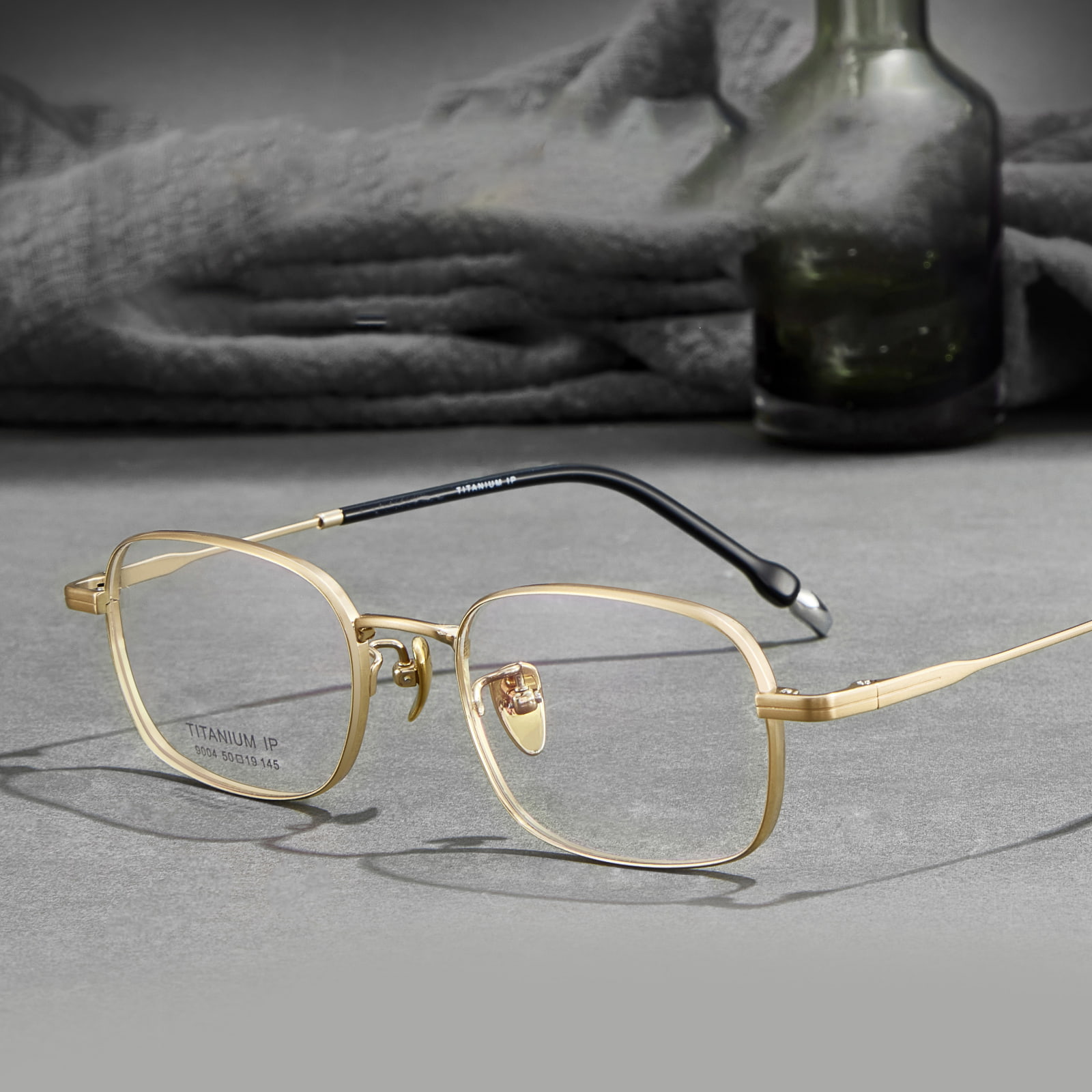 9004 Ochelari de titan pur anti-alunecare cu ramă largă