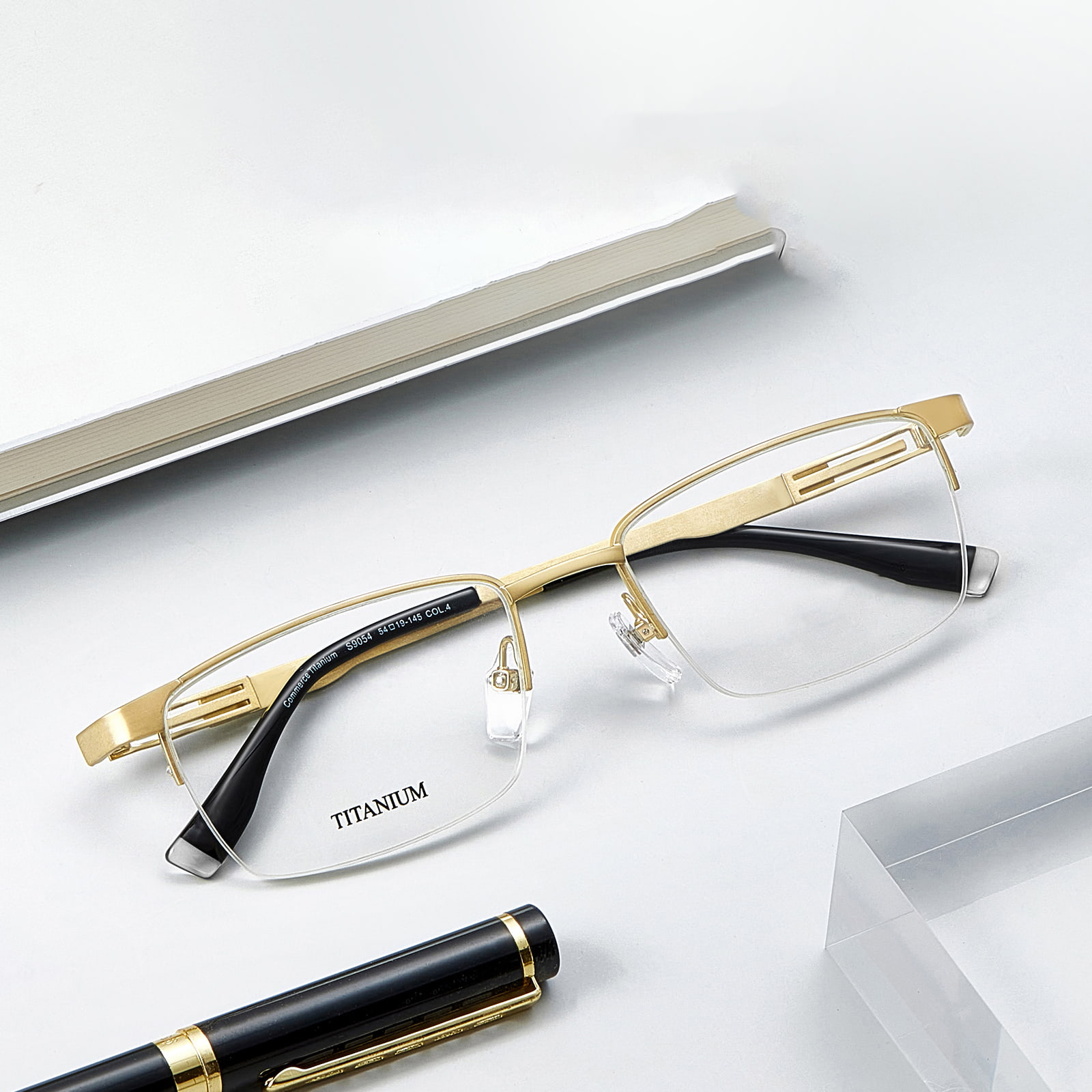 S9054 Ochelari de titan pur ușori și care nu se decolorează
